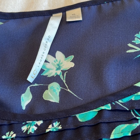 Blue floral blouse - Picture 2 of 5